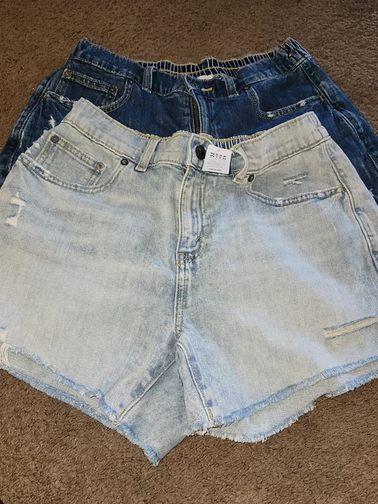 aerie Light Wash Denim Shorts with Frayed Hem - Picture 1 of 1